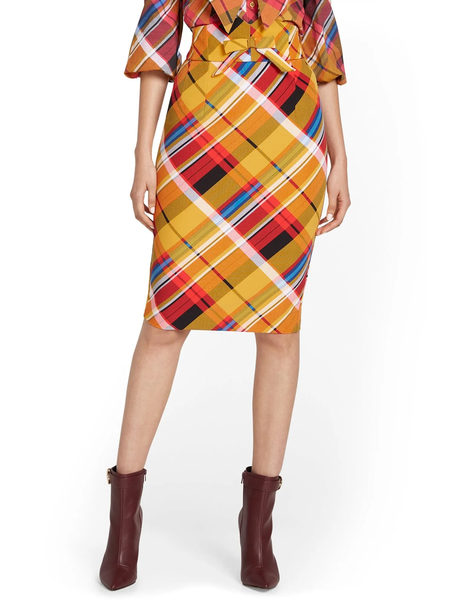 Plaid Bow-Front Pencil Skirt